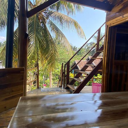 Surf Beach Hotel アルガムベイ エクステリア 写真