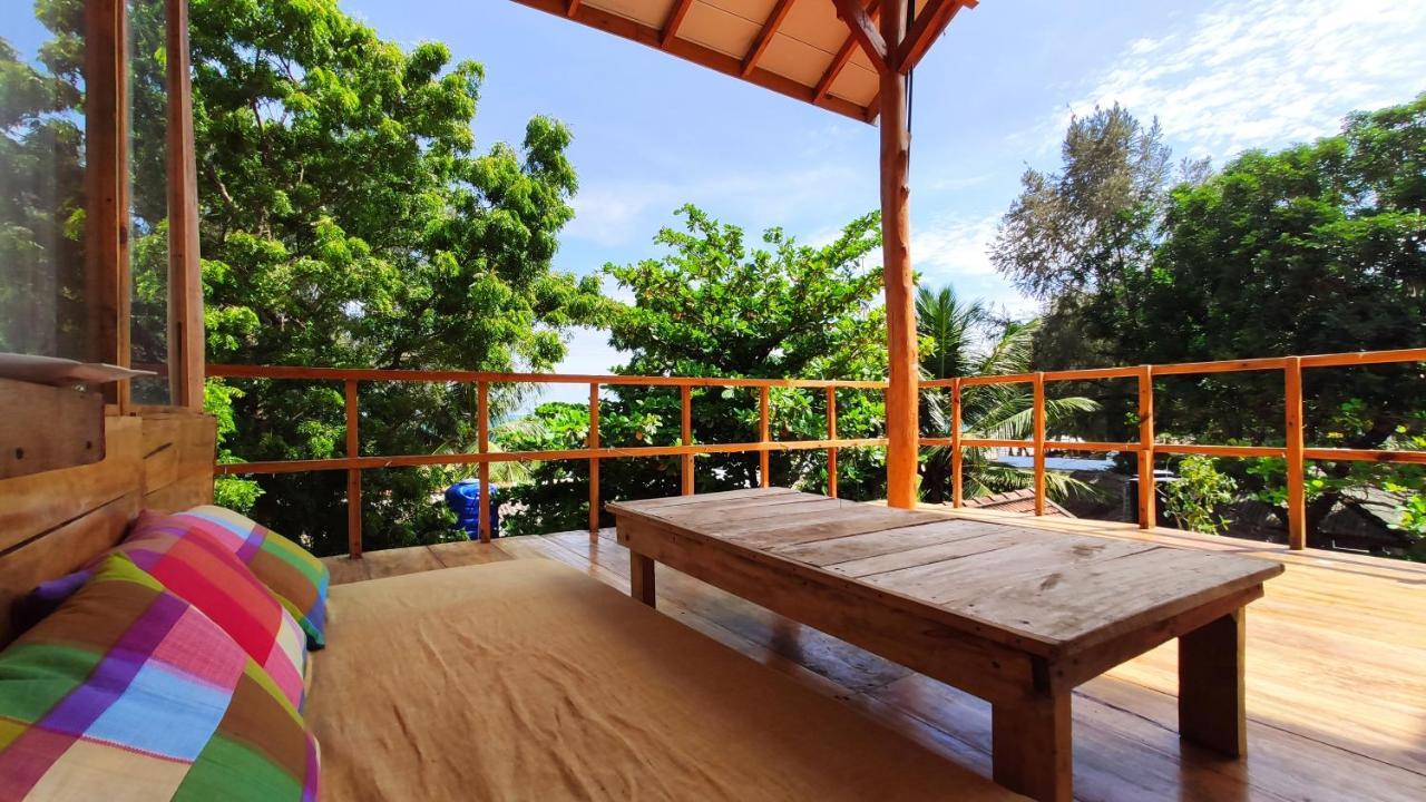 Surf Beach Hotel アルガムベイ エクステリア 写真