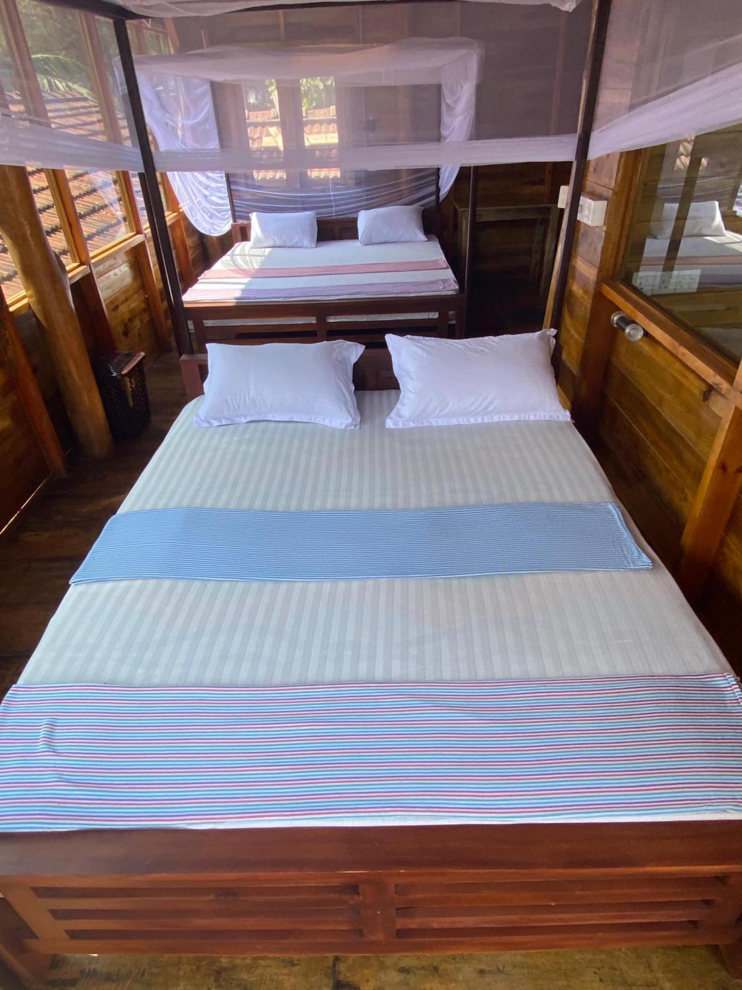 Surf Beach Hotel アルガムベイ エクステリア 写真